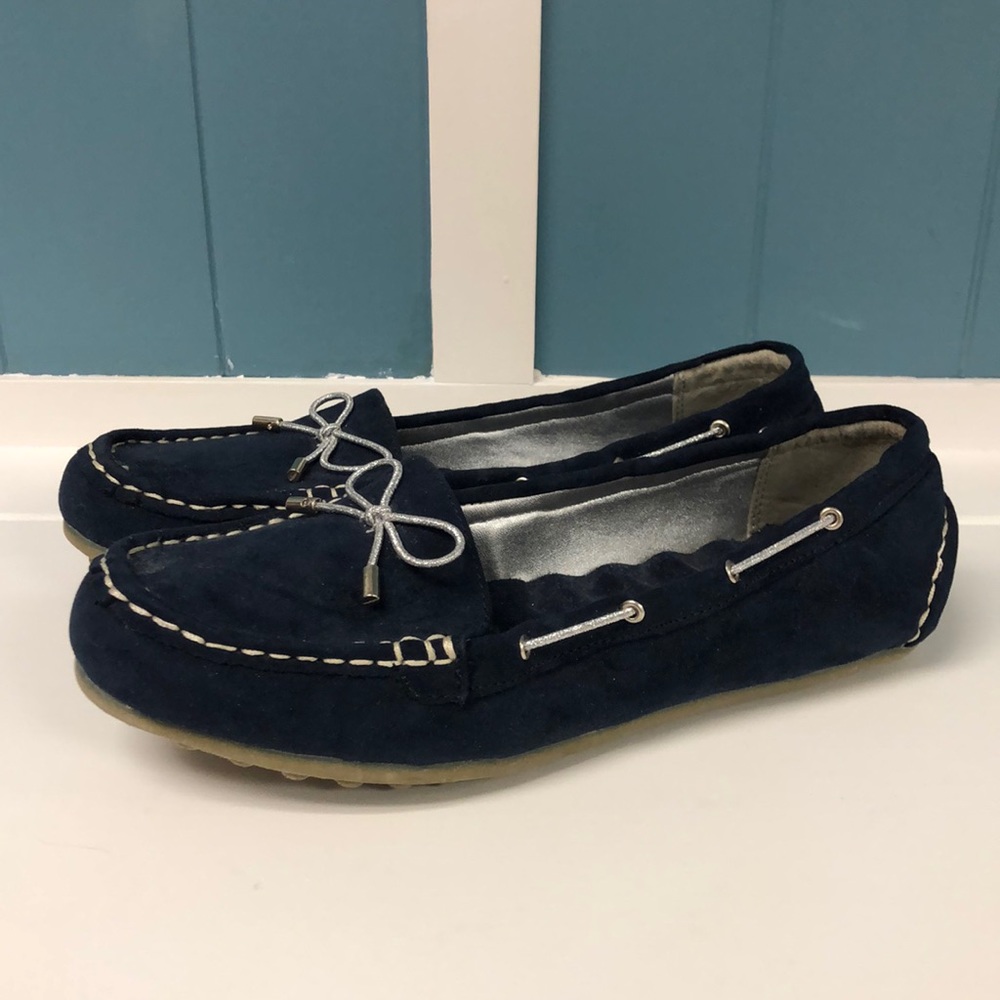 Cushion Walkโ By Avon Flats Size 9 Womenโs Navy Blue Slip On Round Toe